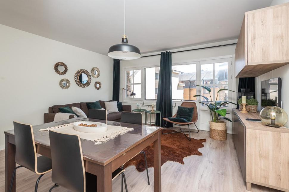Mikka-Mundial Luxe Apartment Pas De La Casa Bagian luar foto